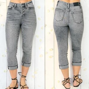 Judy Blue Button Fly High Rise Cropped Capri Jeans Gray Wash Cuffed 13/31 NWT